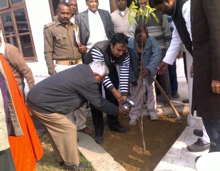 Dr.M.K.Otani Planting a plant in an Buddhist Temple in 20.08.2010